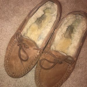 Kids Size 3 Ugg Moccasins Slippers